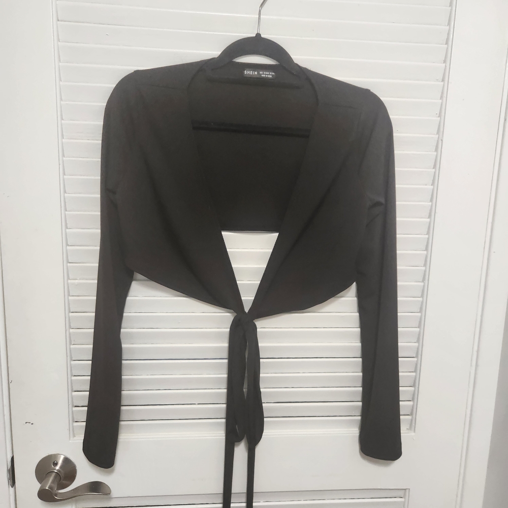 SHEIN Black Tie-Front Shrug